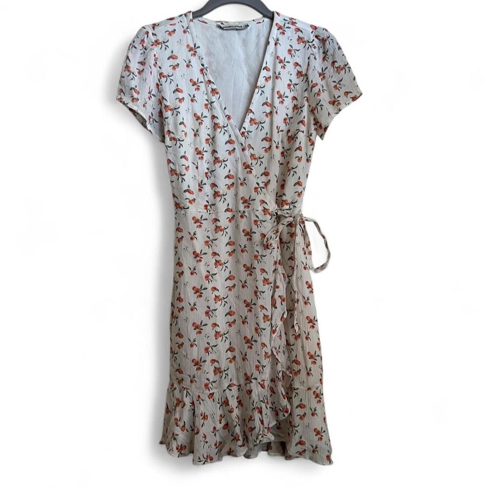 Abercrombie & Fitch Women's White and Cream Dress